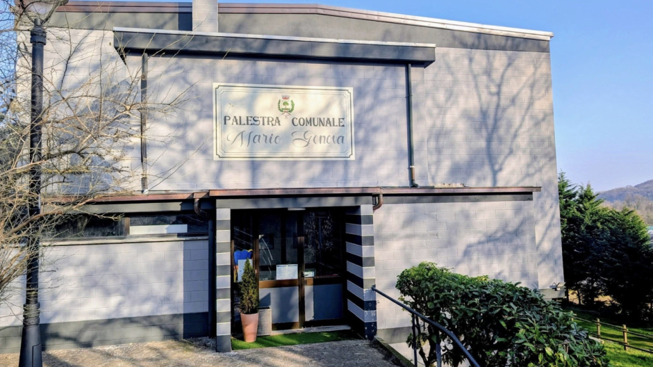 Pisano, un murale per la palestra comunale